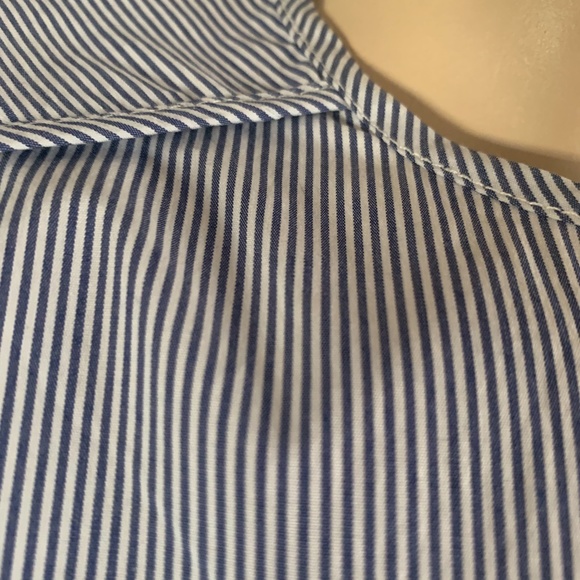 Anna Kully women’s striped blouse w/appliqué on front - Picture 3 of 10